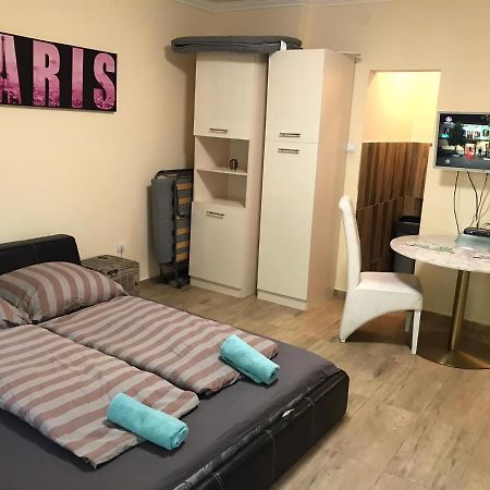 Roland Apartmant Zuglo Budapest Luaran gambar