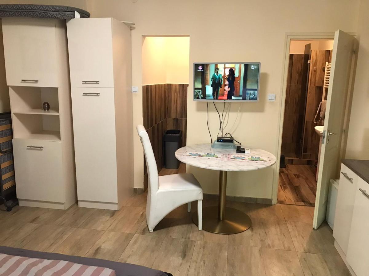 Roland Apartmant Zuglo Budapest Luaran gambar
