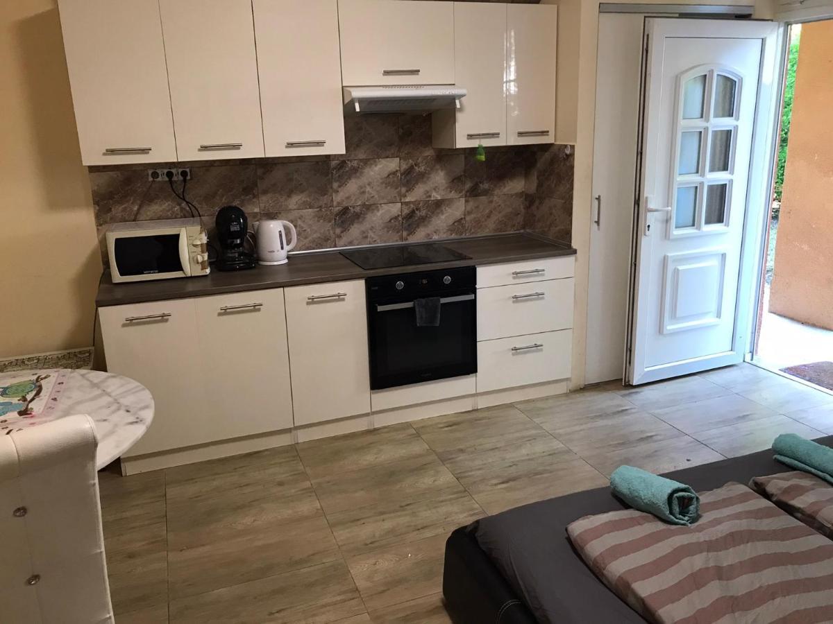 Roland Apartmant Zuglo Budapest Luaran gambar